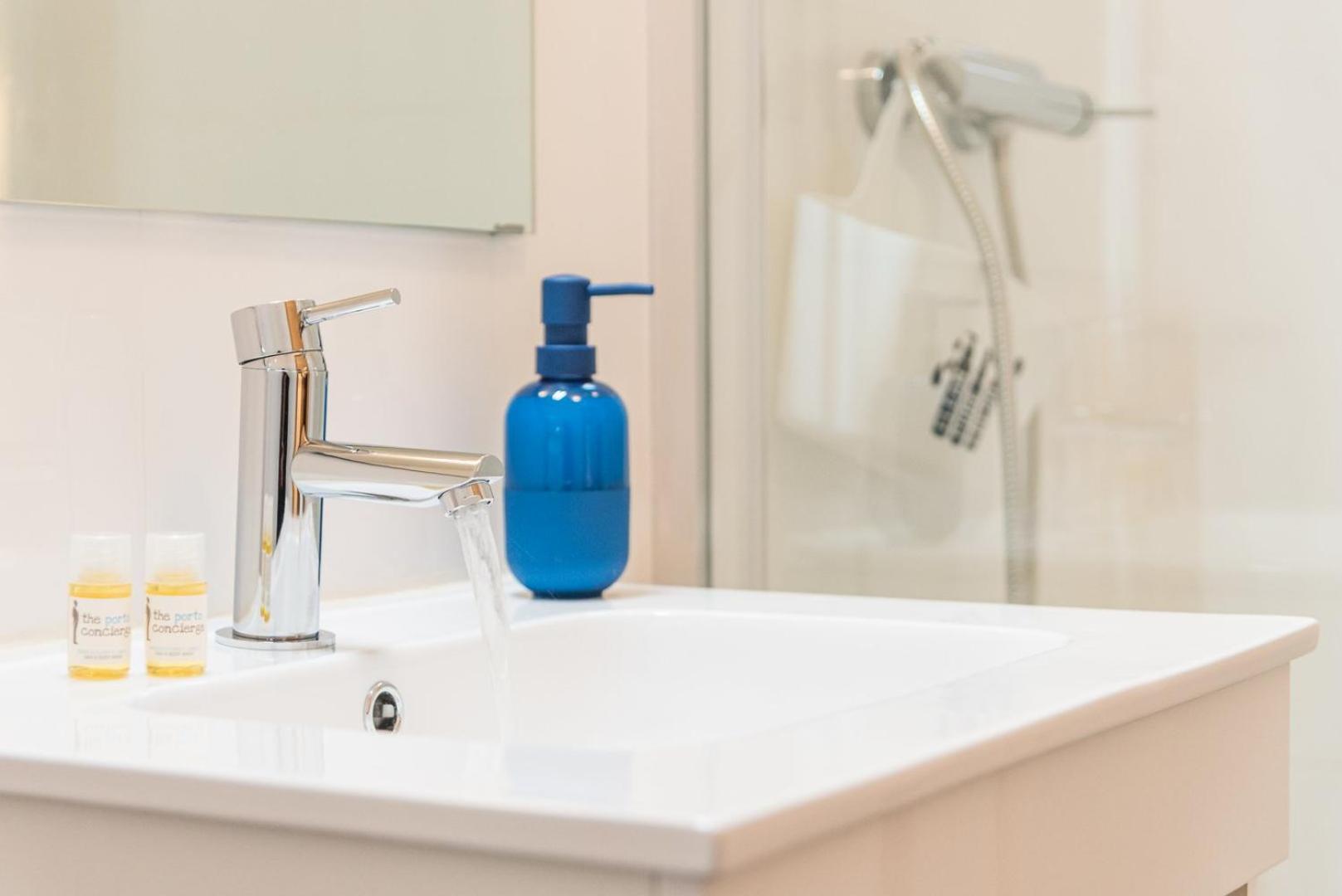 Appartamento Guestready - Yazdah Flat 3 OOporto Esterno foto
